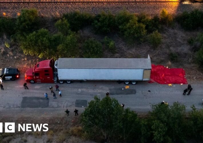 Texas migrant deaths: At least 46 found dead in abandoned truck Texas migrant deaths: At least 46 found dead in abandoned truck