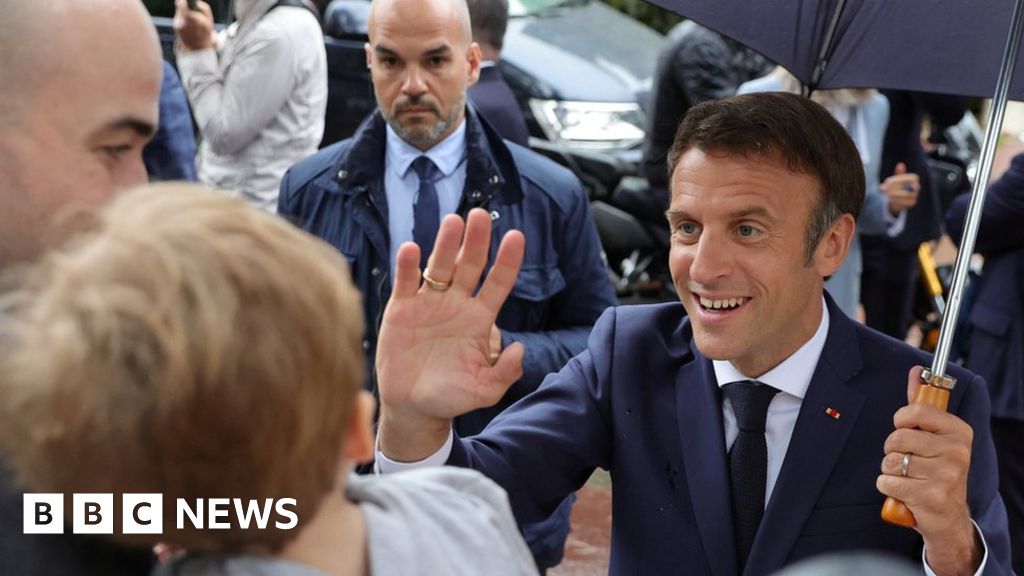 France’s Emmanuel Macron set to lose majority