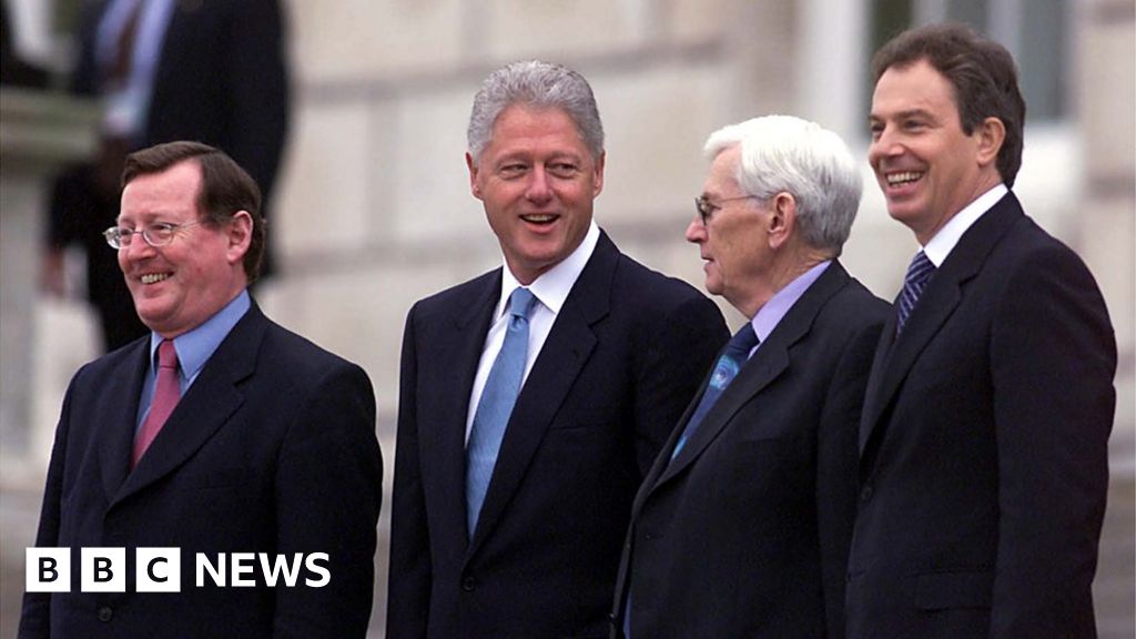 David Trimble: Bill Clinton hails him a ‘leader of courage’