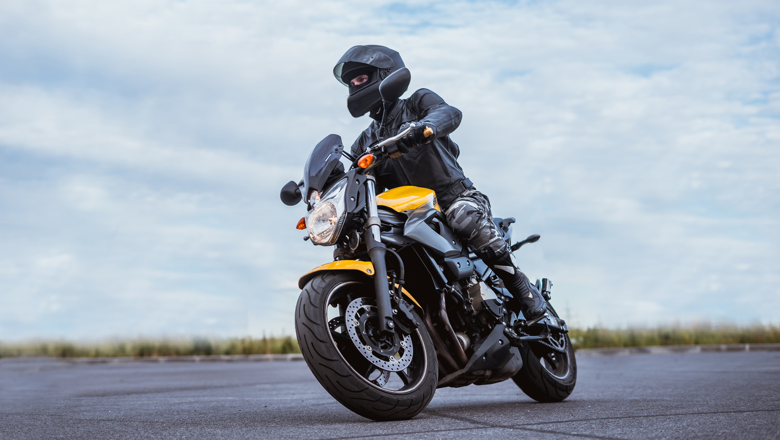 The Reason Motorcycles Get Stuck At Traffic Lights