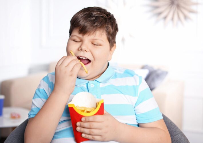 New Study Reveals How To Get Children To Stop Eating Unhealthy Snacks