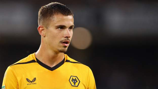 Aston Villa transfer news: Wolves agree to sell midfielder Leander Dendoncker for £13m