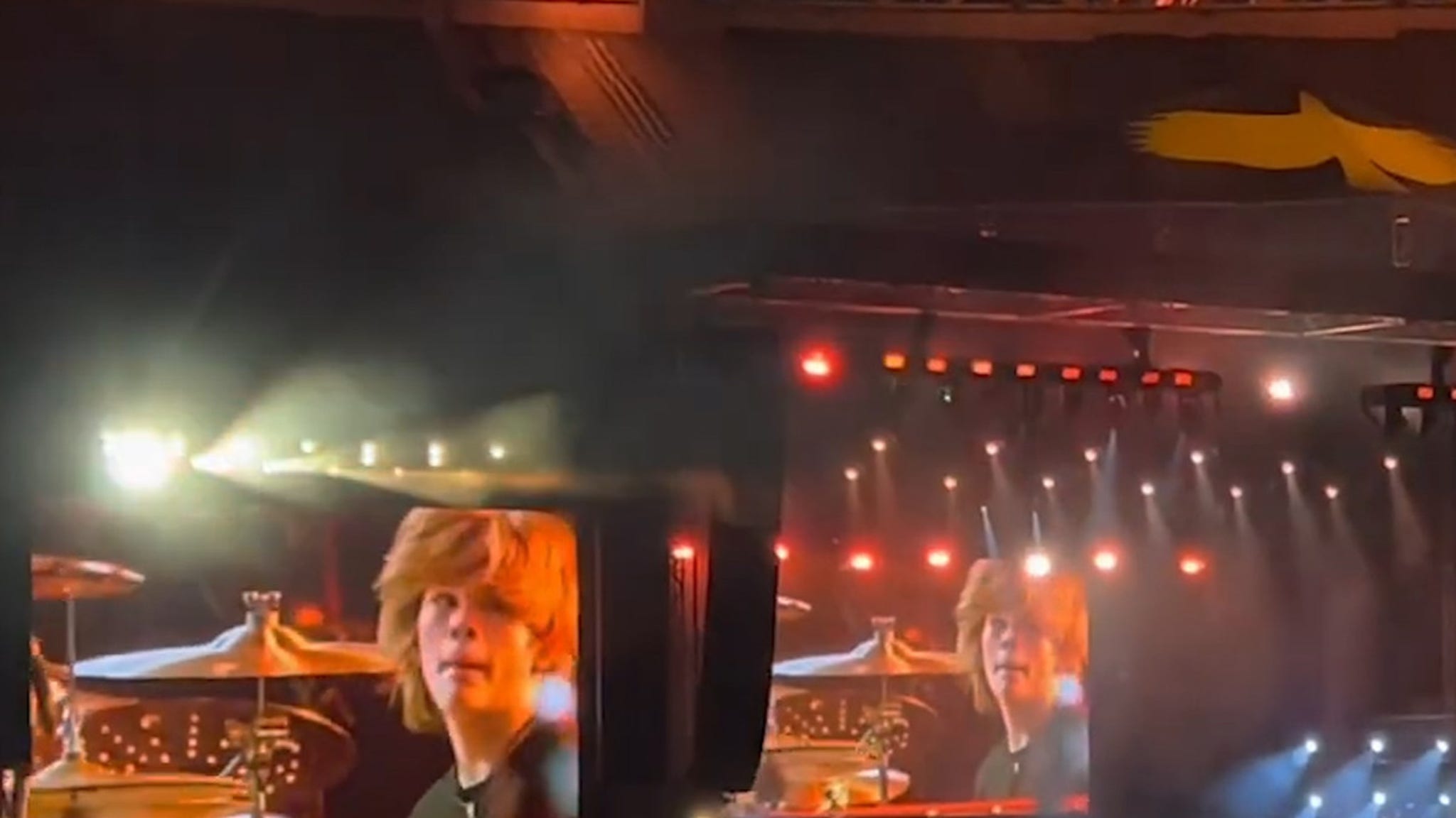 Taylor Hawkins’ Son Plays Drums with Dave Grohl at Tribute Concert Taylor Hawkins’ Son Plays Drums with Dave Grohl at Tribute Concert