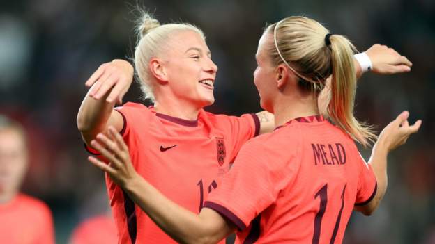 England 10-0 Luxembourg: Lionesses celebrate homecoming with easy victory