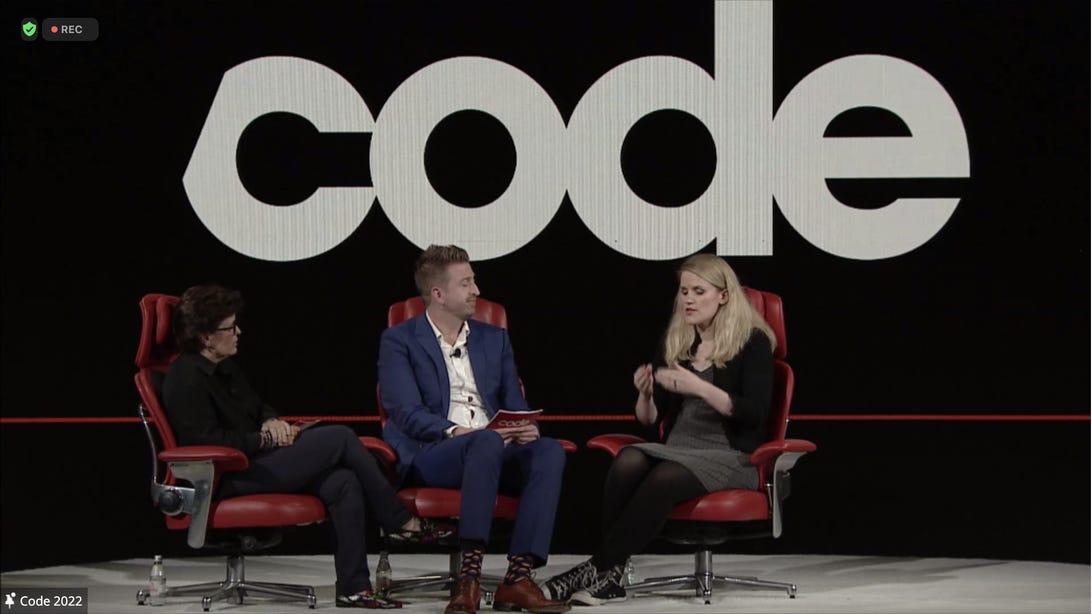 Facebook Is Trying To Be More Like TikTok. Whistleblower Says It’s A ‘Bad Idea’