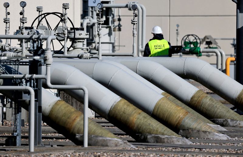 Russia keeps pipeline shut as Gazprom, Siemens Energy wrangle Russia keeps pipeline shut as Gazprom, Siemens Energy wrangle
