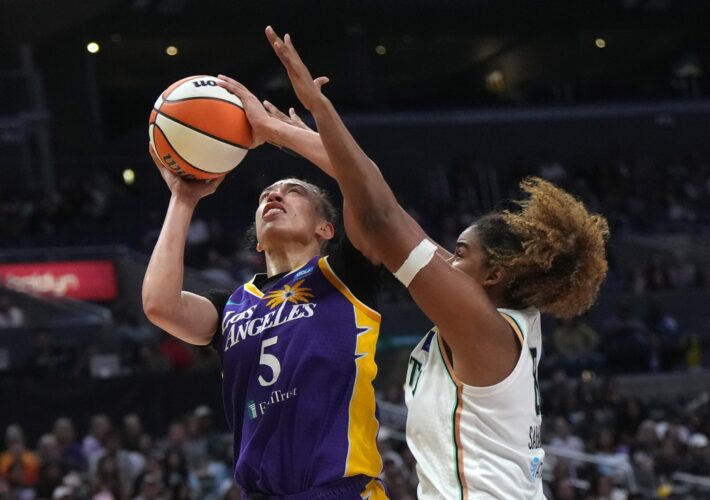 Sparks look to ride momentum into matchup with Dream