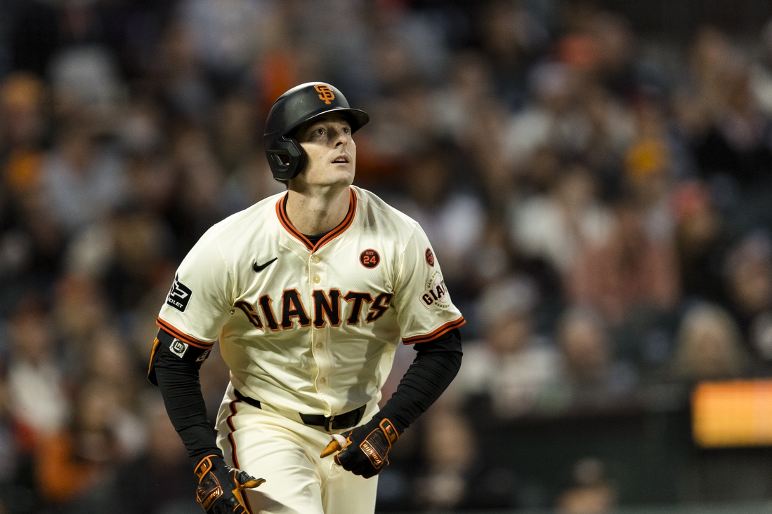 Mike Yastrzemski, Giants chase series win vs. Brewers