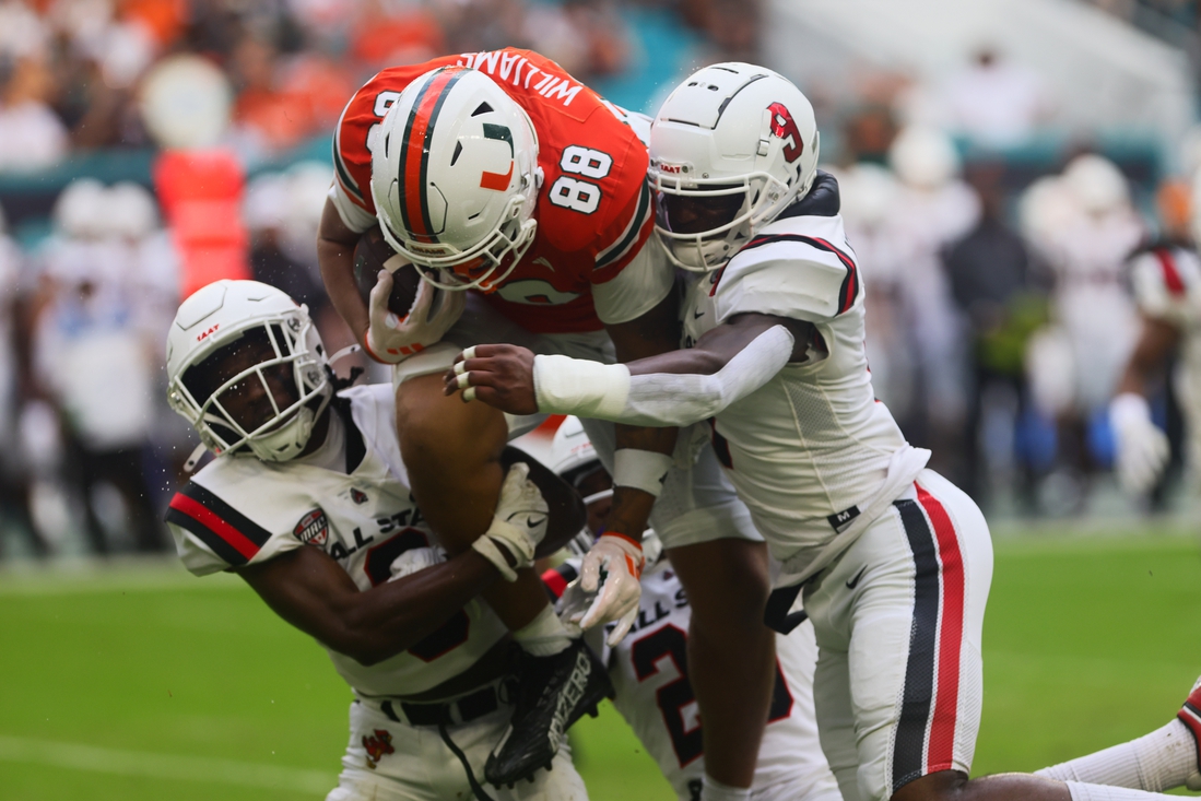 Cam Ward (5 TDs), No. 10 Miami demolish Ball State 62-0