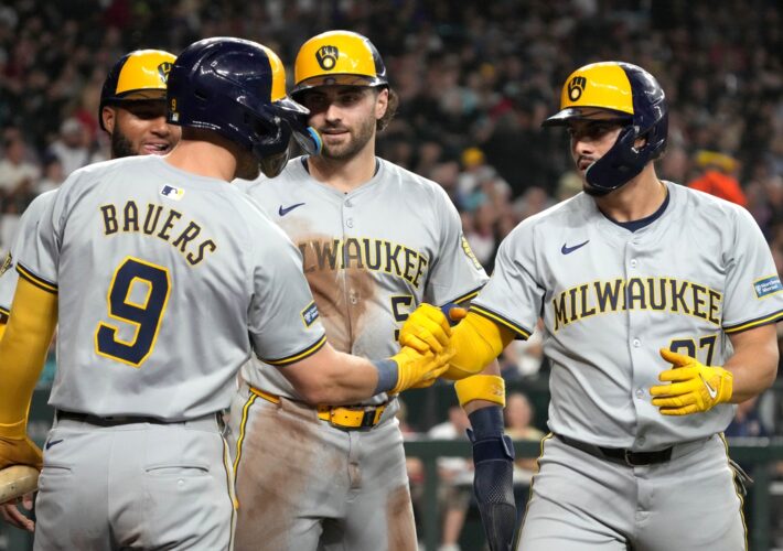 Brewers near division title while Arizona seeks to stop slide