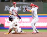 Brewers host Phillies, look to clinch NL Central