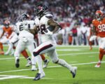 Texans RBs Joe Mixon (ankle), Dameon Pierce (hamstring) sit out practice