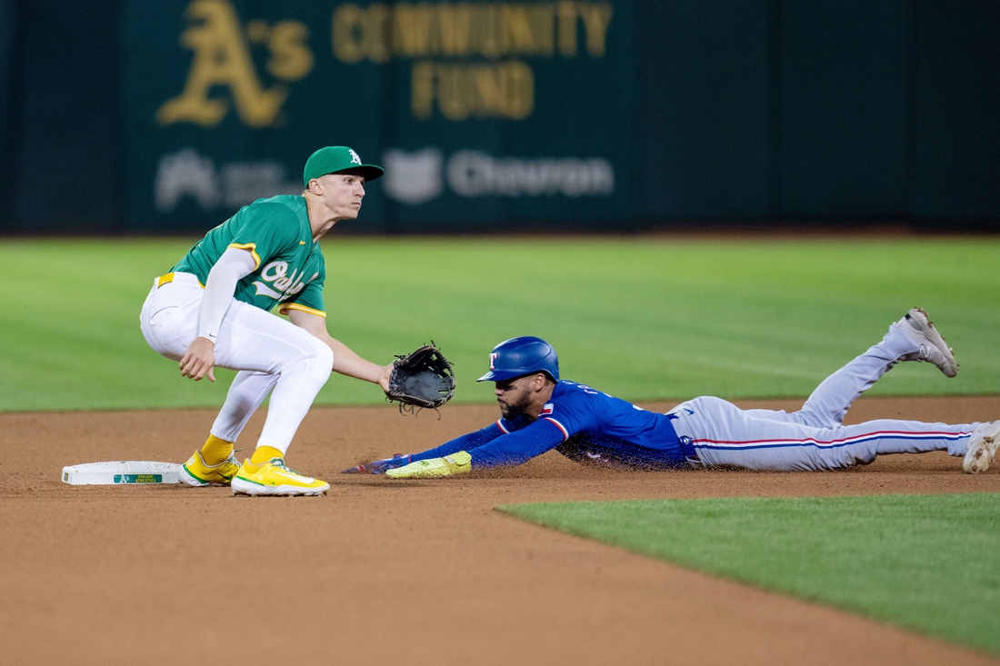 A’s slip by Rangers in bottom of 9th