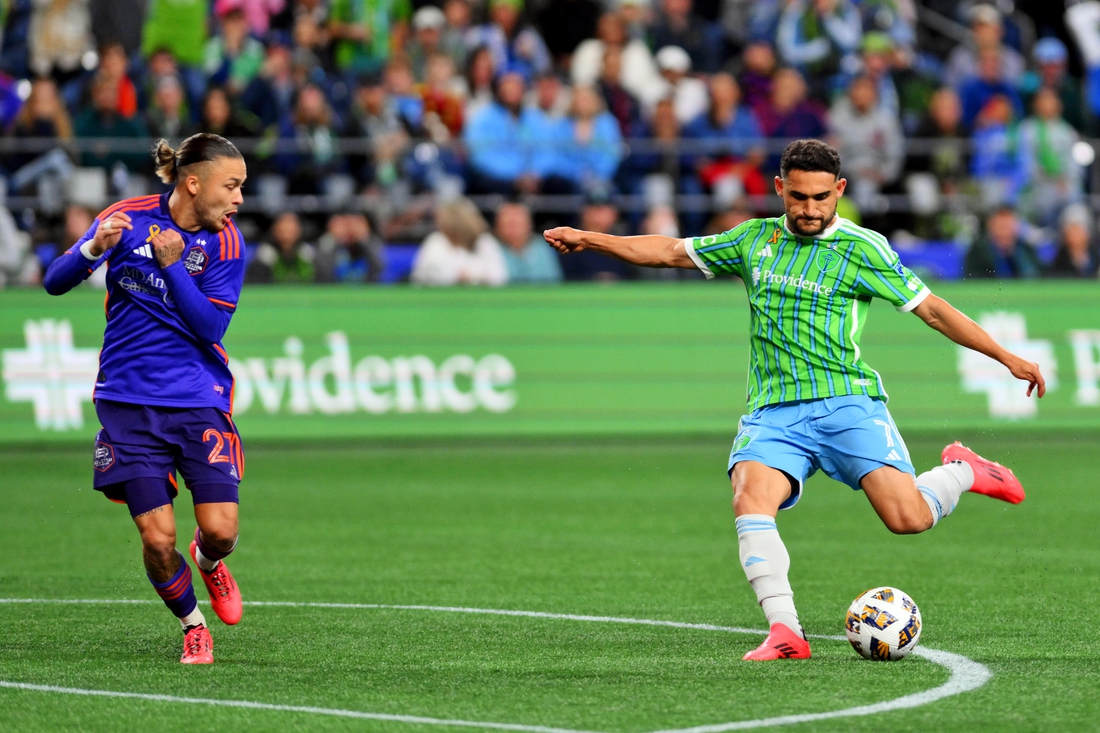 Paul Rothrock’s goal lifts Sounders over Dynamo; both clinch playoff spot