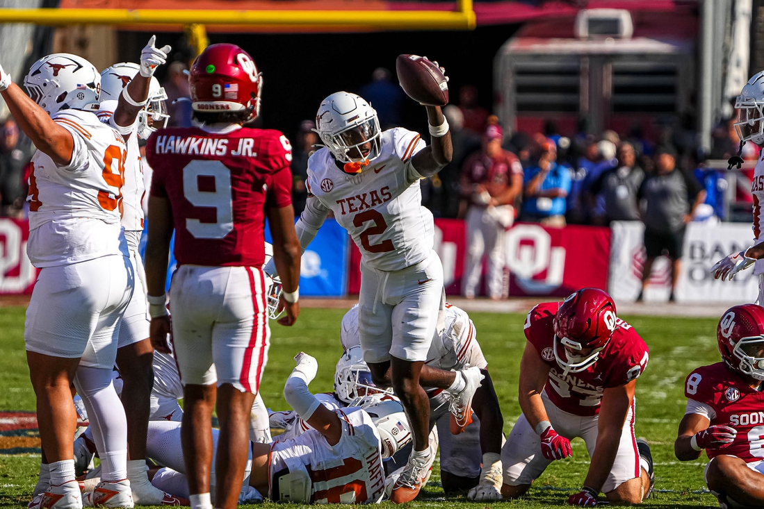 Texas S Derek Williams to have season-ending surgery