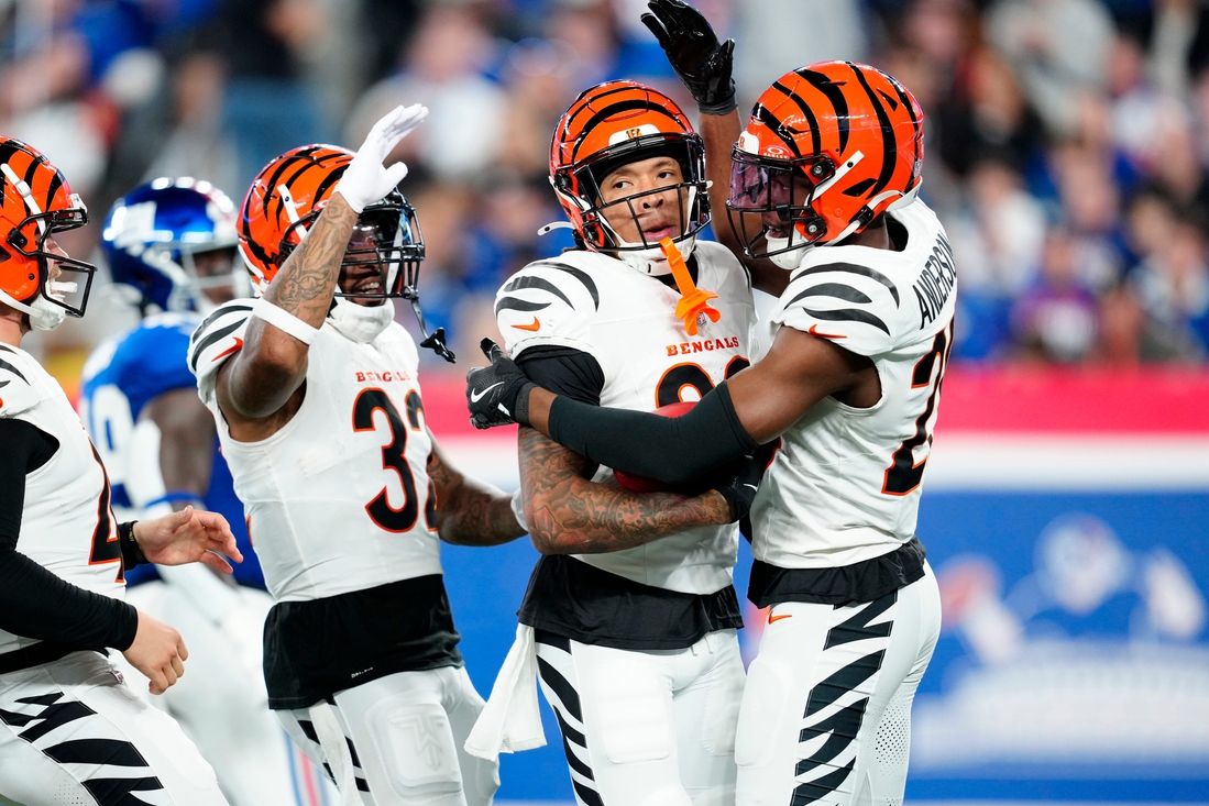 Bengals’ defense comes through late to turn back Giants