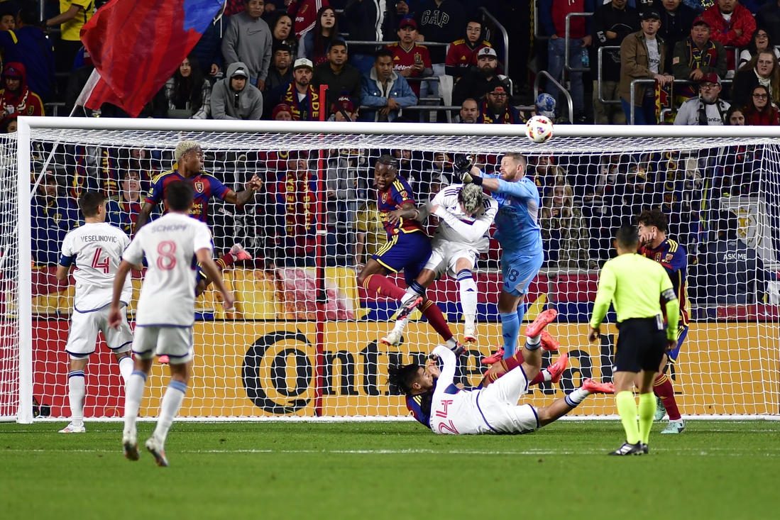 Real Salt Lake top Whitecaps on own goal, secure 3rd seed in West