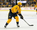 Predators, Blackhawks aim to dig out of Central cellar