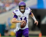 Turnover-prone Vikings travel to Titans with better offense on their minds