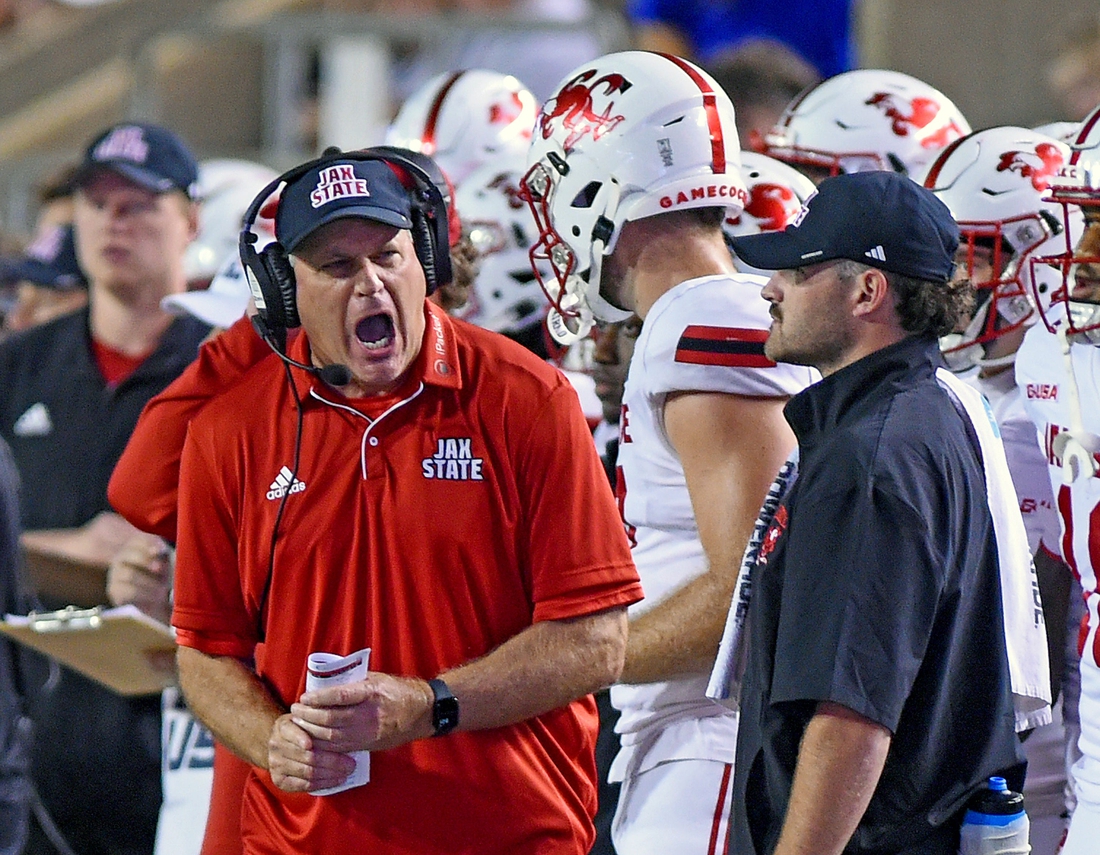 Rich Rodriguez’s homecoming to West Virginia official