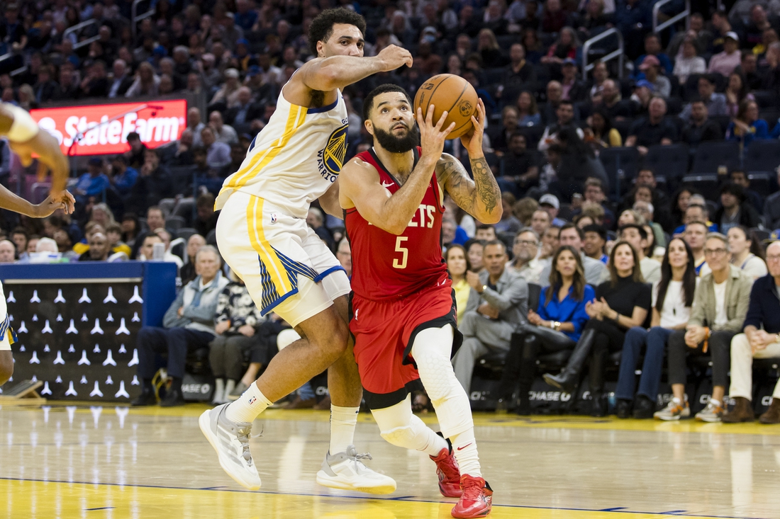 Rockets face Clippers, aim to salvage one game in California trip