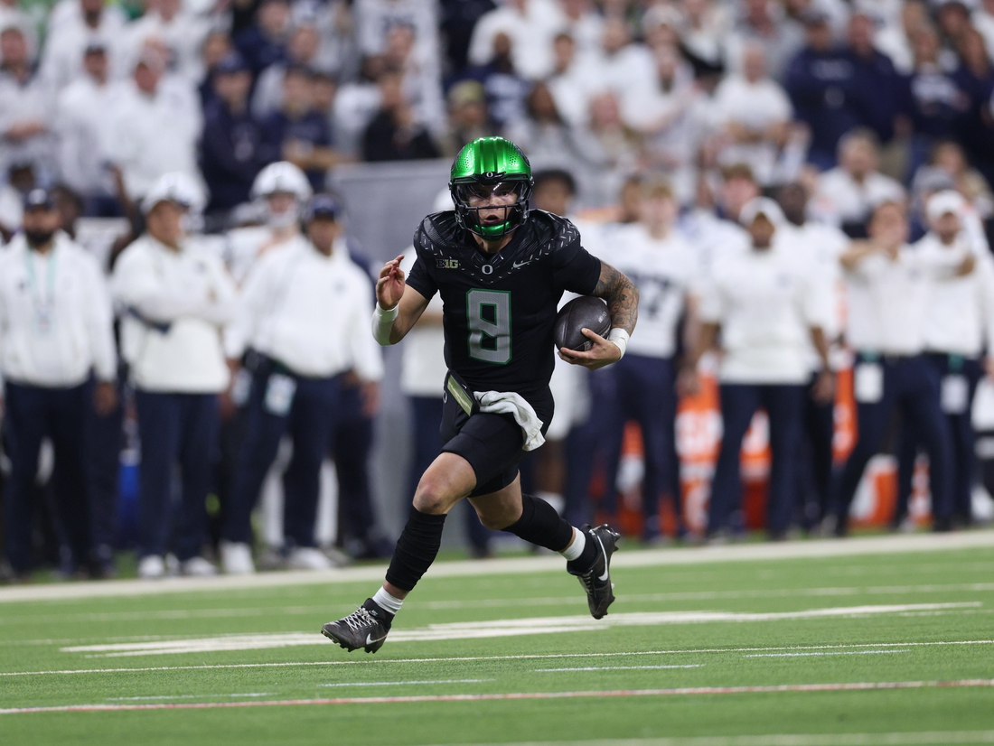 Dillon Gabriel leads No. 1 Oregon past No. 3 Penn State in Big Ten championship