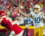 Chargers, Bucs try to hold on to playoff positions