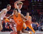 Top 25 roundup: No. 1 Tennessee pulls out buzzer-beating win vs. Illinois