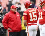 Playoff-bound Chiefs, Texans meet with Patrick Mahomes set to play