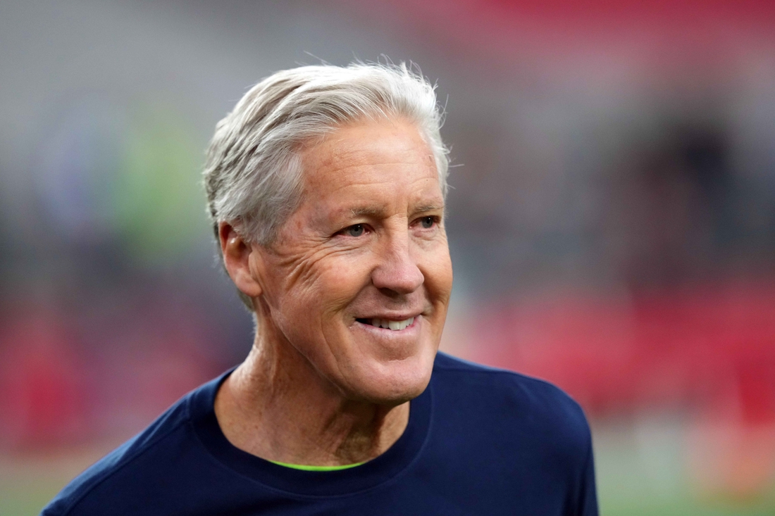 Reports: Raiders to name Pete Carroll head coach