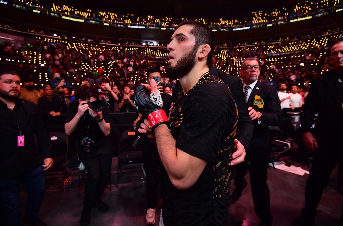 Islam Makhachev runs win streak to 13 at UFC 311