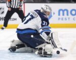 Avalanche out to solve Connor Hellebuyck, Jets