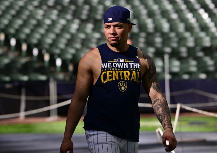 Brewers All-Star C William Contreras agrees to one-year deal