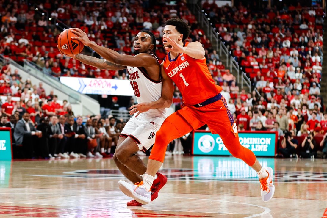 Clemson, riding win streak, faces short-handed Georgia Tech