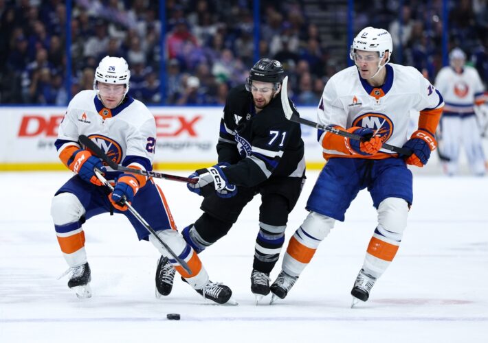 Newcomers help Islanders defeat Lightning in OT