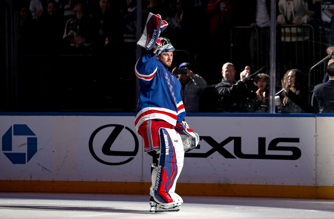 NHL roundup: Rangers’ Jonathan Quick gets win No. 400