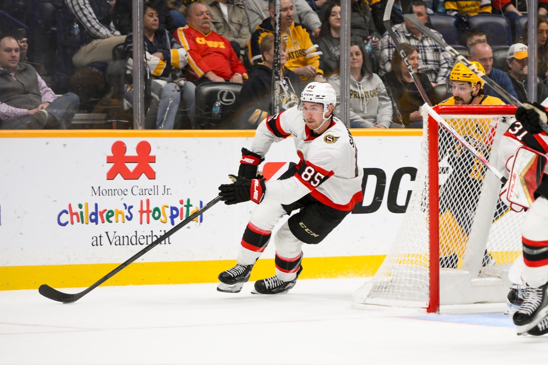 Senators knock off Predators for fifth straight win